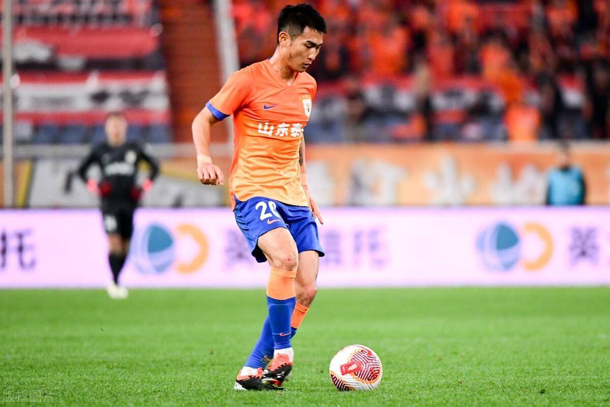 鲁能遭遇惨败,客场失球卫冕失利的简单介绍 鲁能遭遇惨败,客场失球卫冕失利的简单介绍