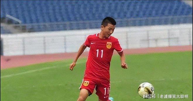 包含体育迷眼中的焦点事件,球员技艺展现淋漓尽致的词条 包含体育迷眼中的焦点事件,球员技艺展现淋漓尽致的词条