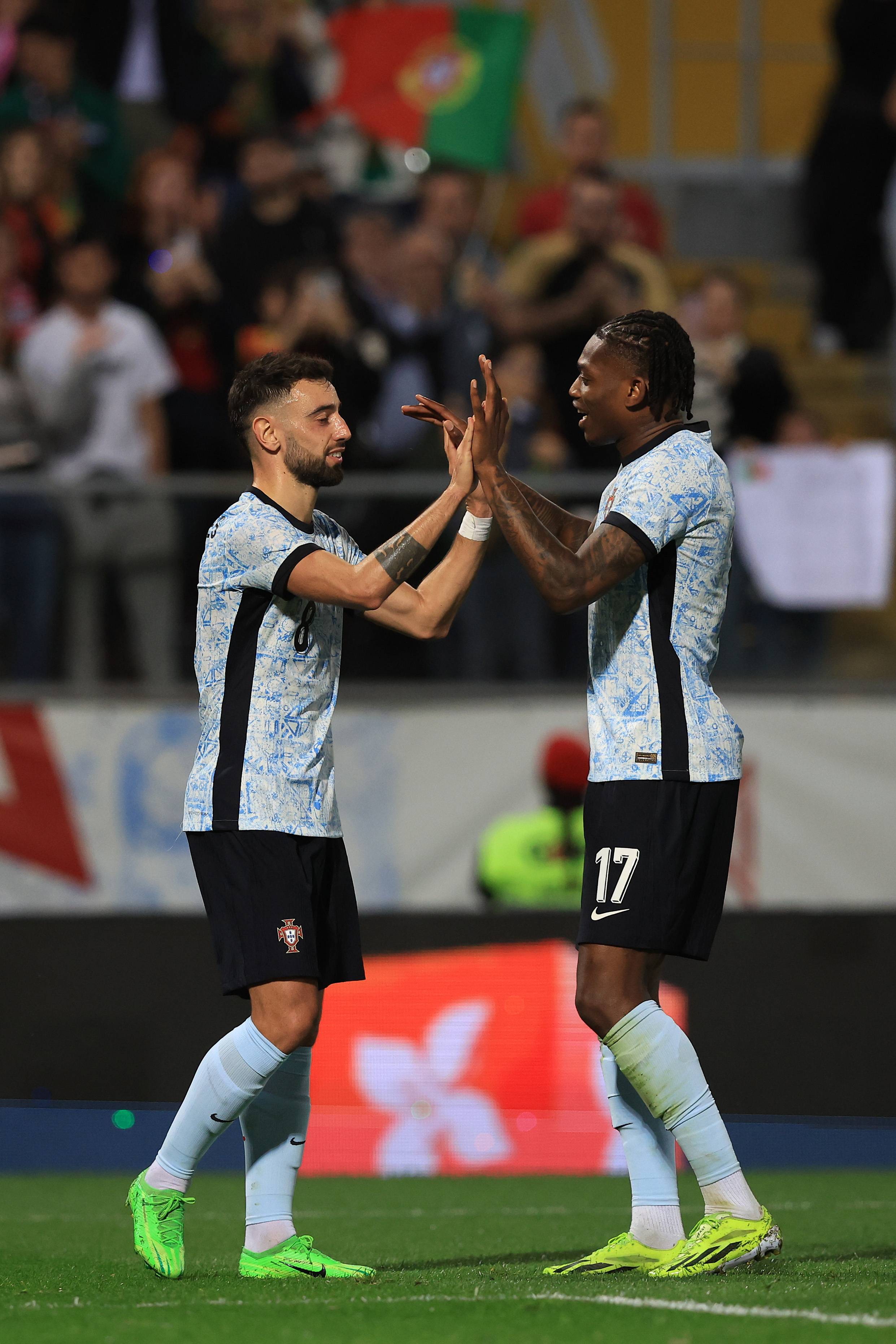 关于瑞典队主场战胜对手实现关键胜利的信息