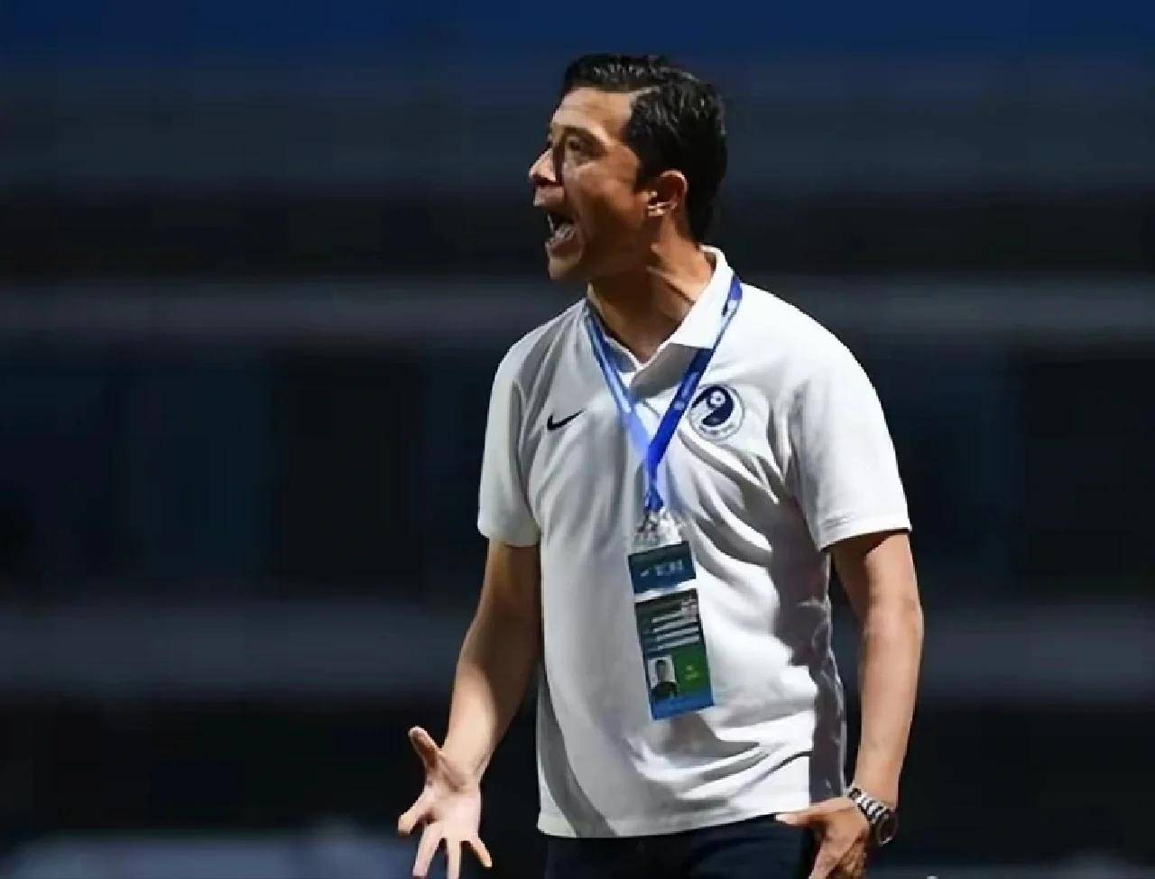 球队主帅宣布辞职,队内动荡不安 球队主帅宣布辞职,队内动荡不安