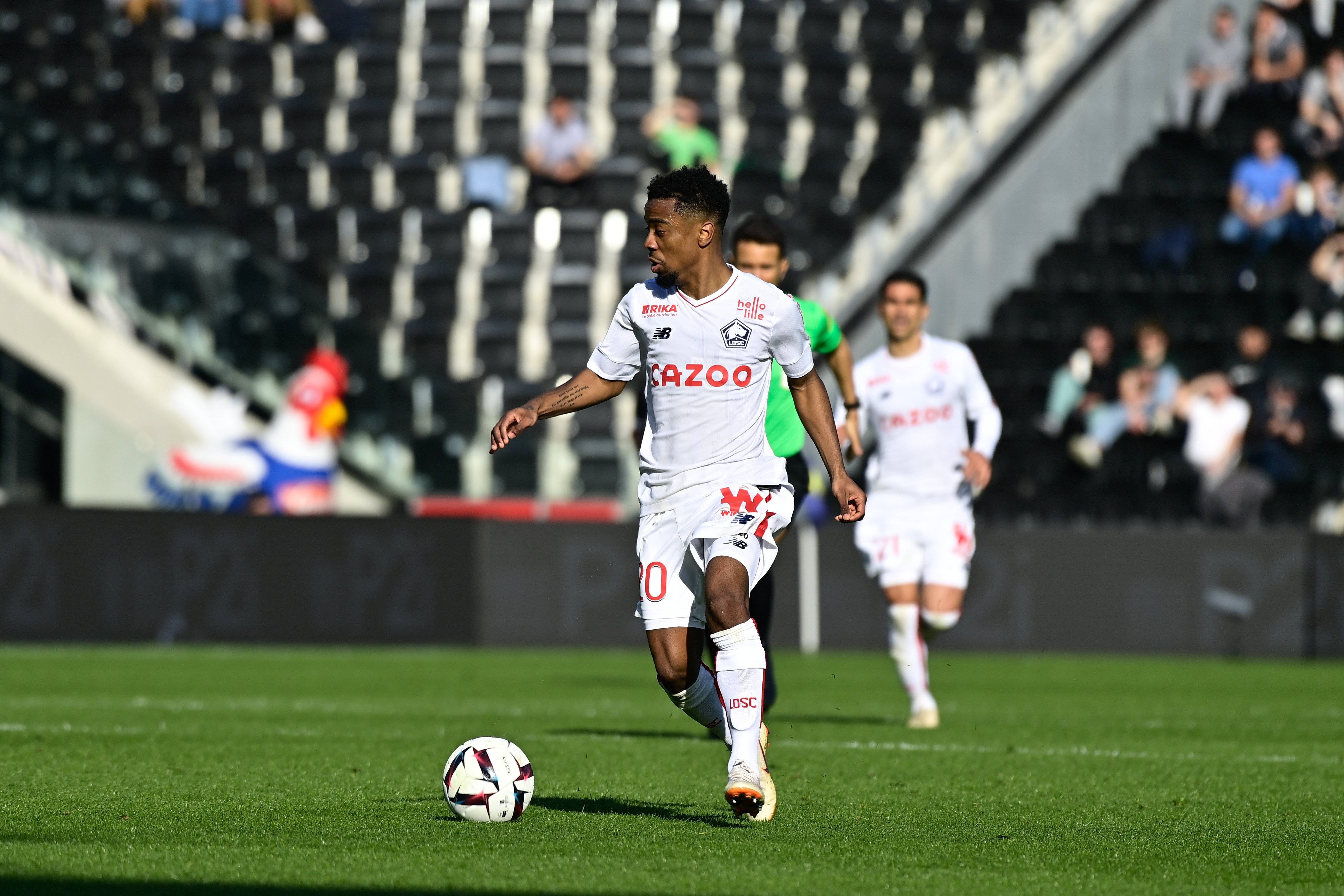 关于里尔球队稳定发挥,向联赛冠军冲刺的信息 关于里尔球队稳定发挥,向联赛冠军冲刺的信息