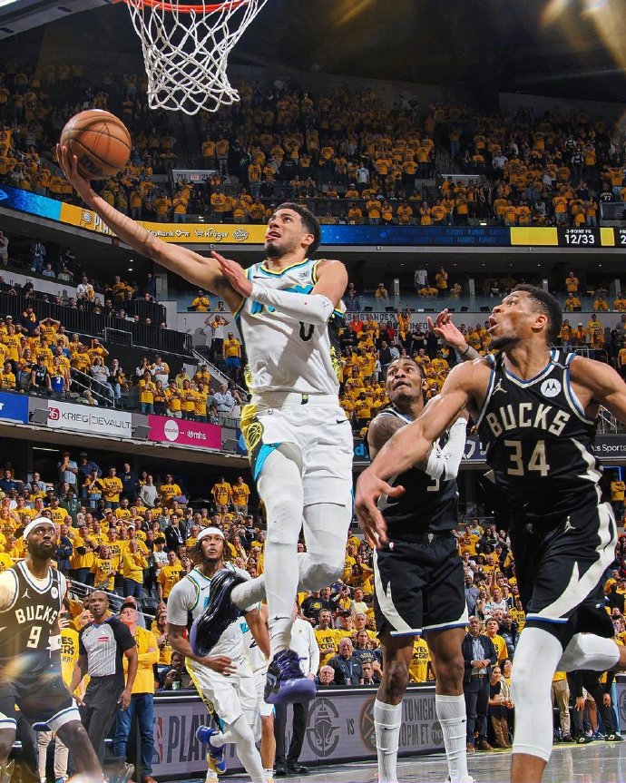 aoa体育活动-猛龙面对雄鹿逆转成功，晋级东部决赛