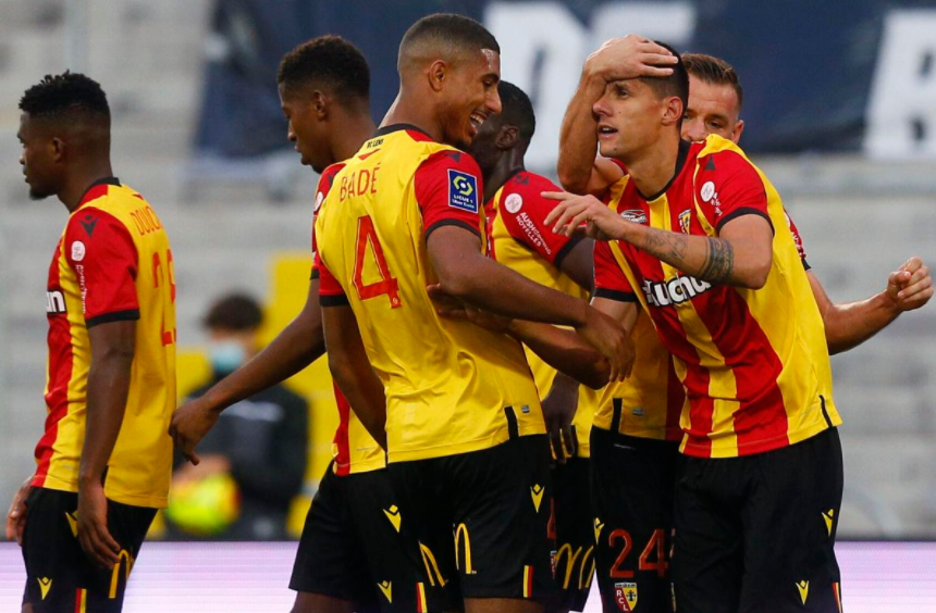 aoa体育新闻-南特主教练表扬球队斗志，坚持到最后取胜