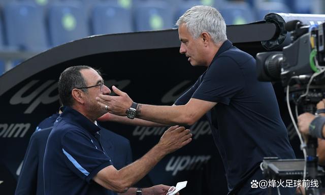 欧洲足球冠军联赛陷入争议,裁判判罚引发热议 欧洲足球冠军联赛陷入争议,裁判判罚引发热议