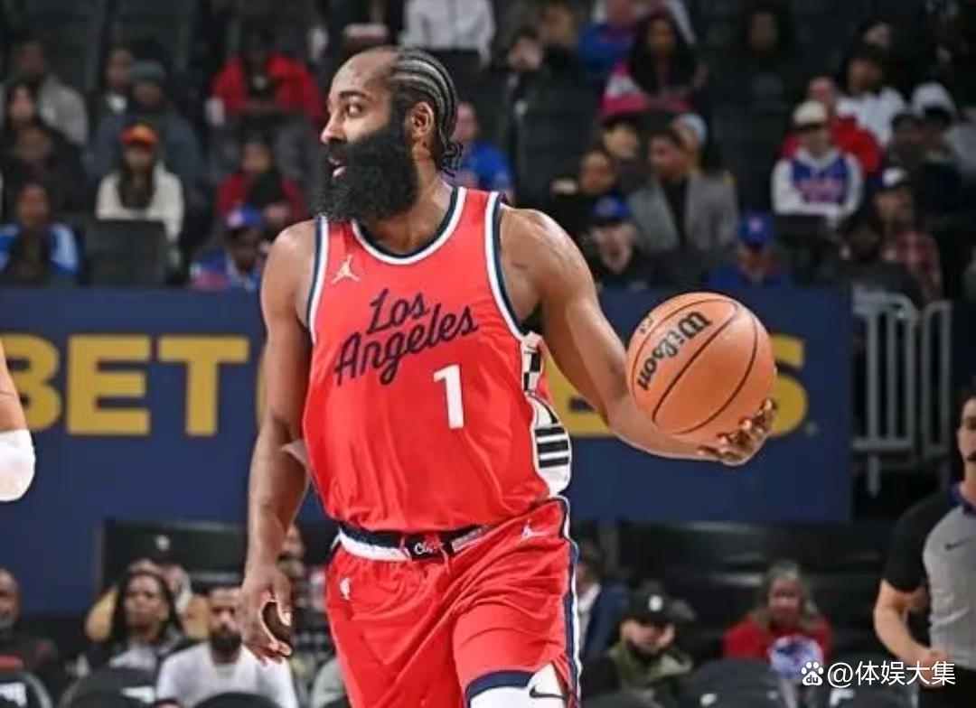 活塞队新秀表现抢眼,成为新赛季黑马 活塞队新秀表现抢眼,成为新赛季黑马