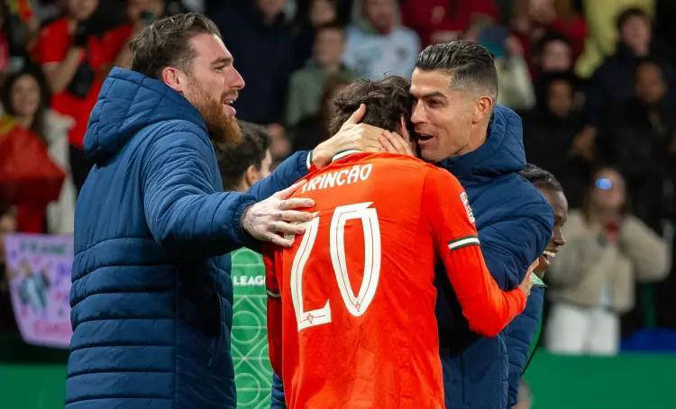 关于葡萄牙凭梅西进球逼平西班牙,丹麦大胜基尔达的信息 关于葡萄牙凭梅西进球逼平西班牙,丹麦大胜基尔达的信息