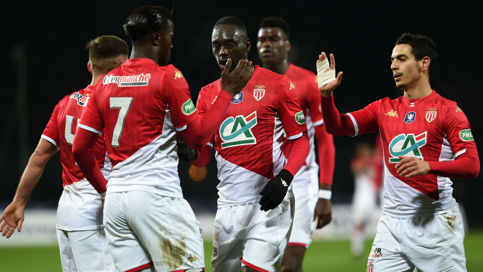 aoa体育馆-摩纳哥主场大胜里昂，领跑法甲