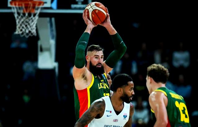 西班牙队轻松战胜塞尔维亚队 西班牙队轻松战胜塞尔维亚队