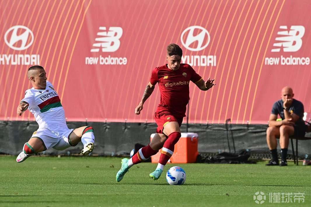 包含捷克国脚攻入制胜一球，帮助队伍翻盘的词条