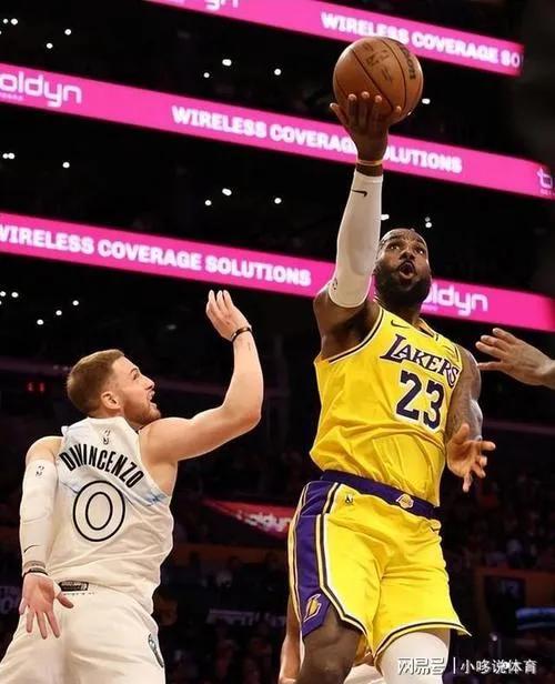 aoa体育教练-快船主场击败湖人，实力傲视西部