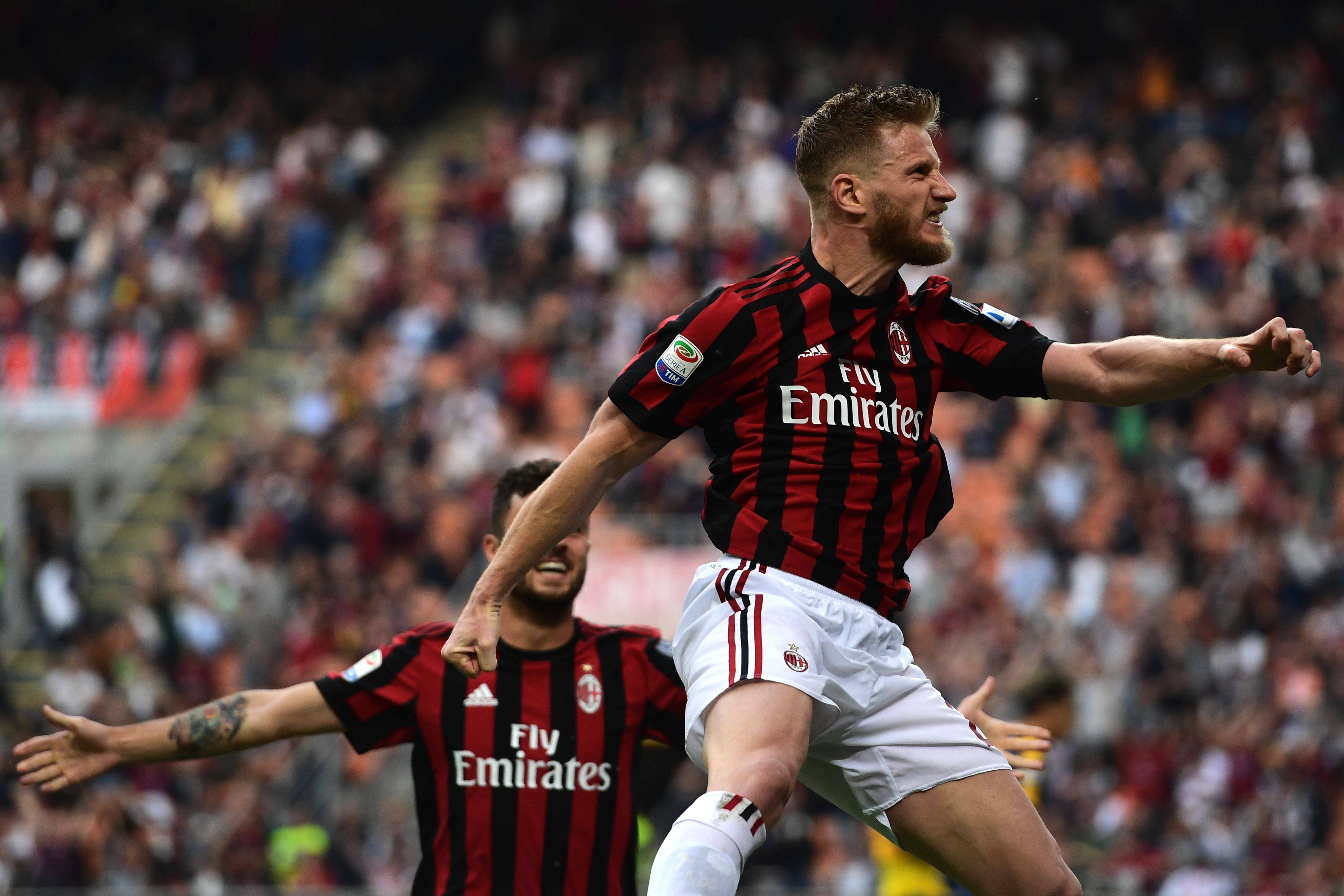 aoa体育视频-关于AC米兰客场全取三分重回争冠队伍的信息