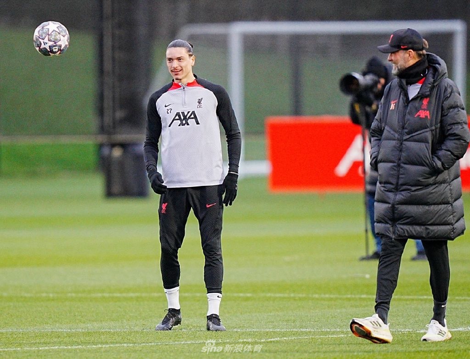 利物浦球员备战欧冠,决战小组赛 利物浦球员备战欧冠,决战小组赛