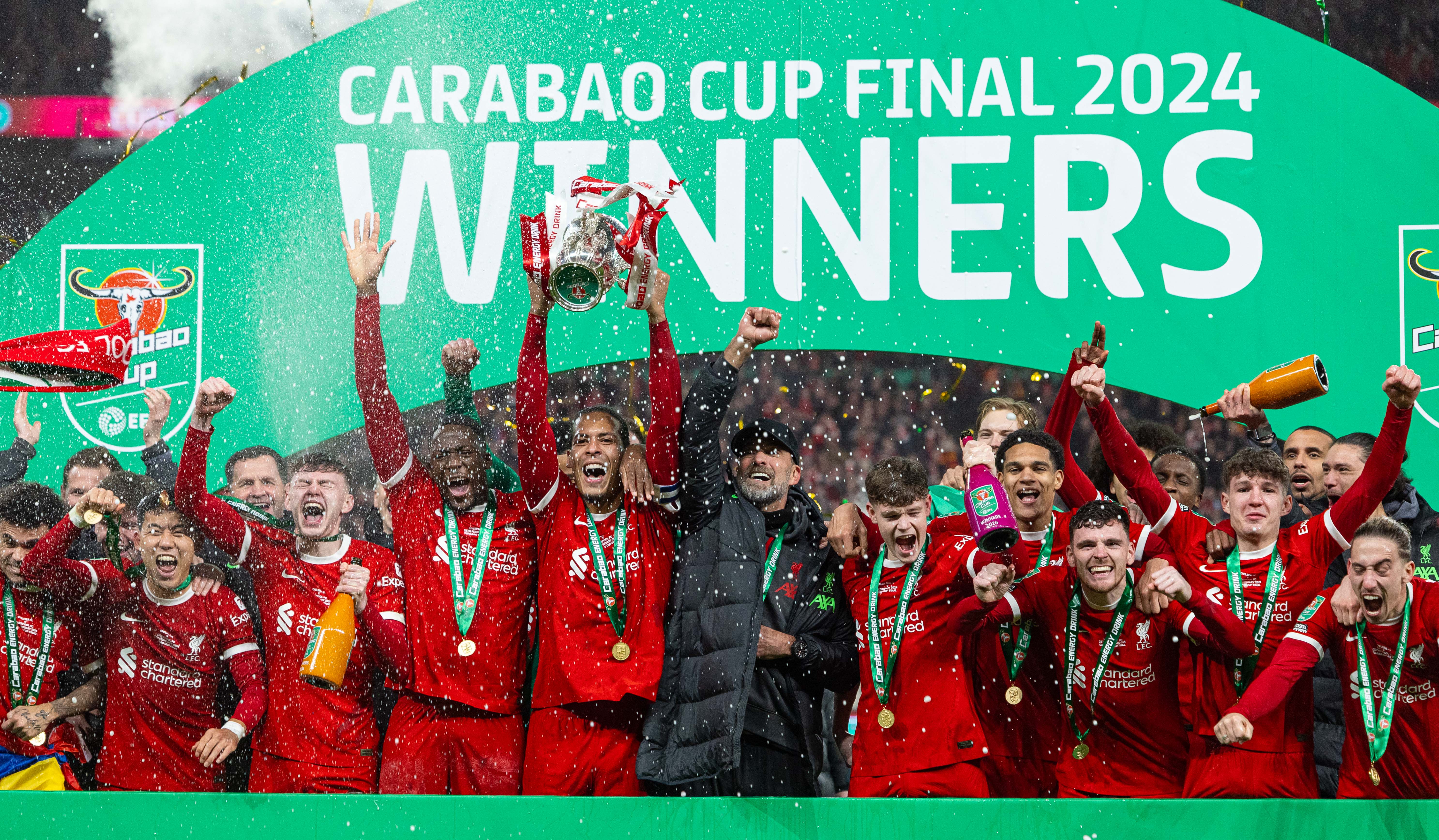 利物浦队在比赛中表现出色,取得胜利 利物浦队在比赛中表现出色,取得胜利