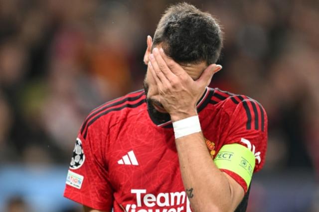 曼联发挥不佳，遭遇多场比赛连败